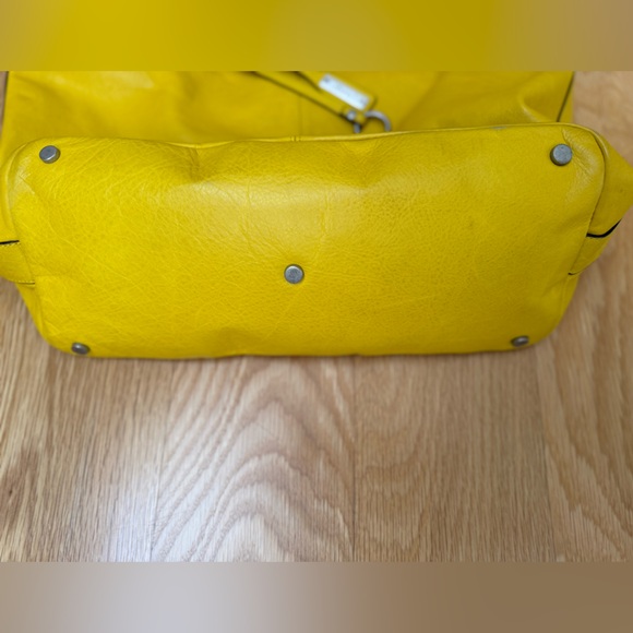 Abro Yellow Real Leather Hobo Bag - Picture 5 of 9